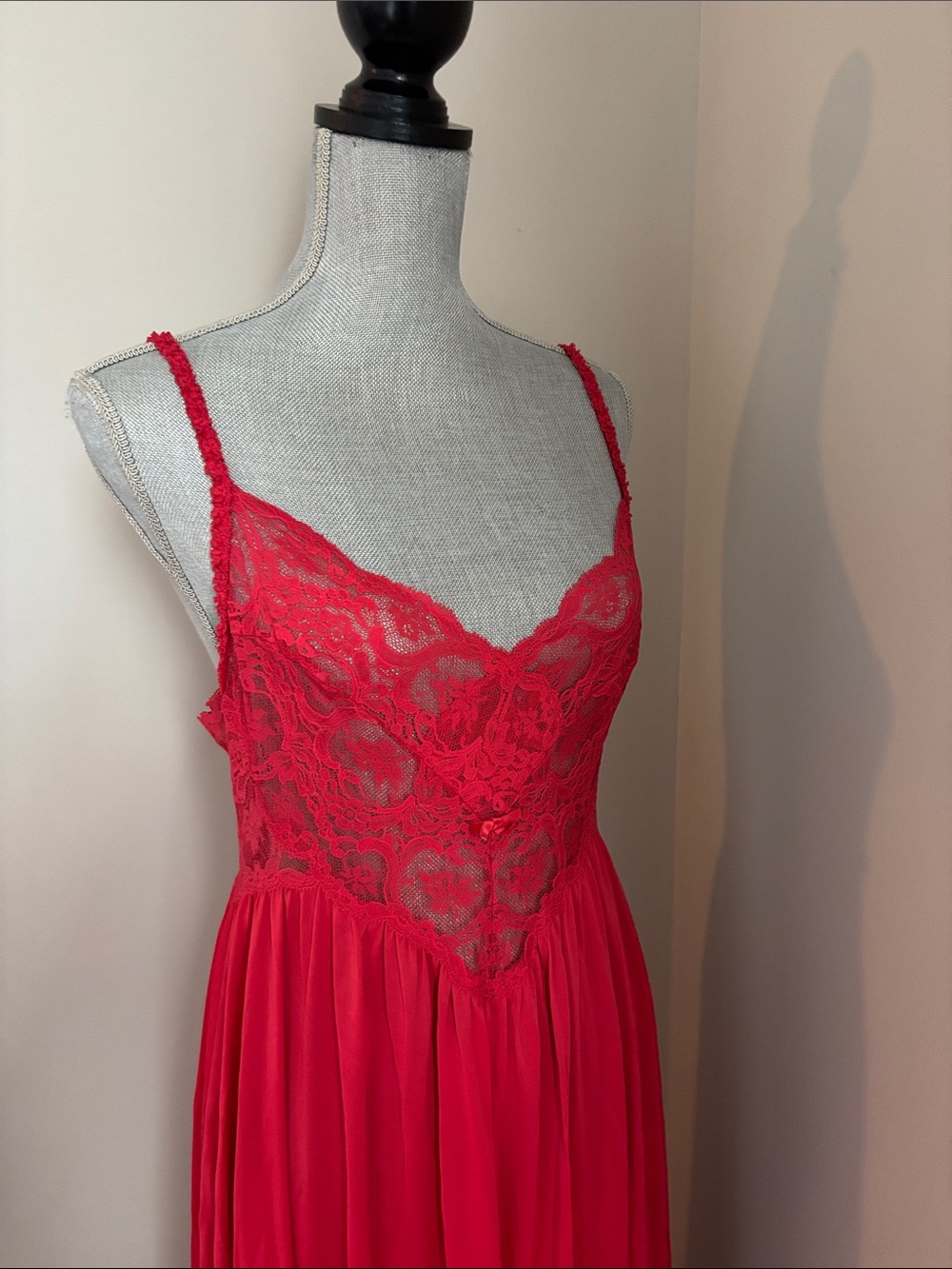 Vintage 1960s/70 Miss Elaine Red Lace Bodice Maxi Dress size medium - Picture 5 of 8